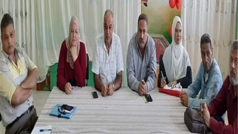 مدير تعليم غرب شبرا الخيمة يناقش استعدادات العام الدراسى الجديد