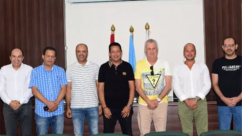الصربي زوران يتفقد ملاعب الاتحاد السكندرى بفرع سموحة
