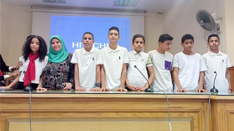 طلاب الإمام الشافعي يقدمون حلولا تكنولوجية بمؤتمر المناخ