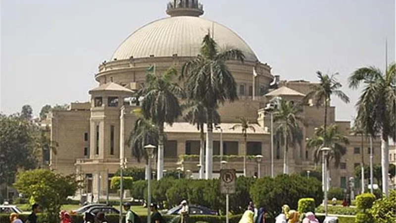الأوراق المطلوبة من الطلاب المتقدمين للبرامج المميزة بآثار القاهرة