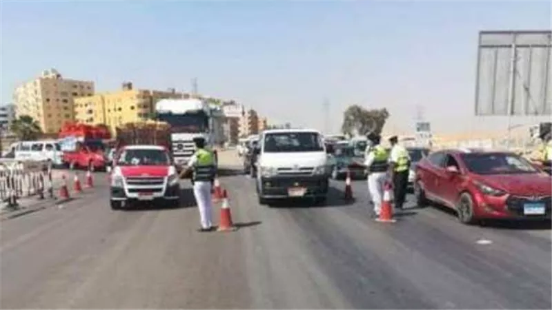 خدمات مرورية مكثفة لتنفيذ أعمال تطويرمحورالخمسين بمنطقة زهراء المعادى