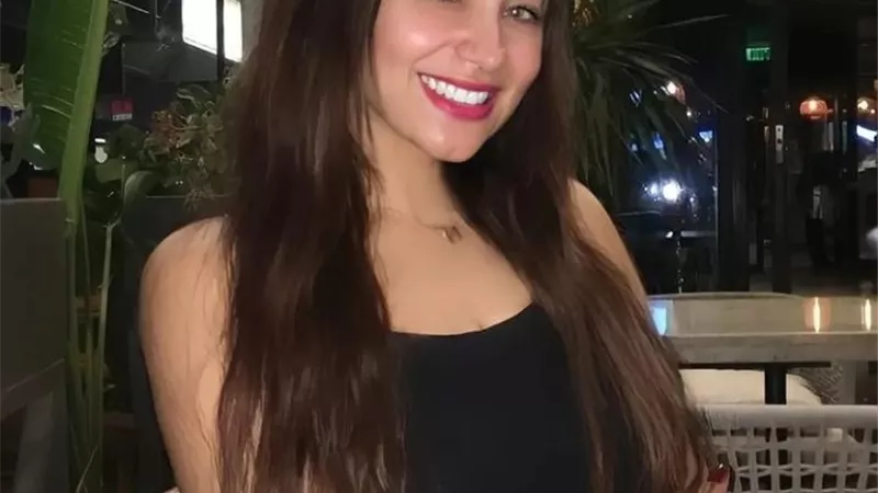 إطلالة رقيقة لـ إنجى خطاب عبر انستجرام .. شاهد