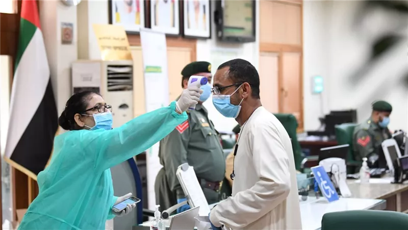 الإمارات: 400 إصابة جديدة بفيروس كورونا