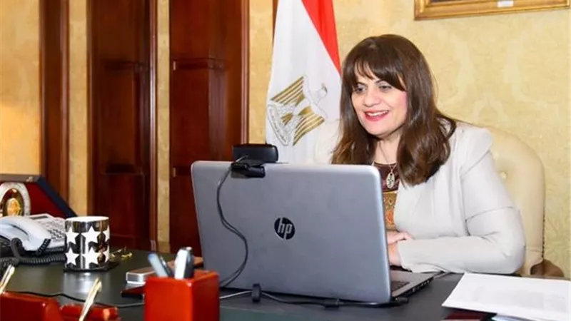 وزيرة الهجرة تبدأ مبادرة تواصل مستدام مع الجاليات المصرية بالخارج