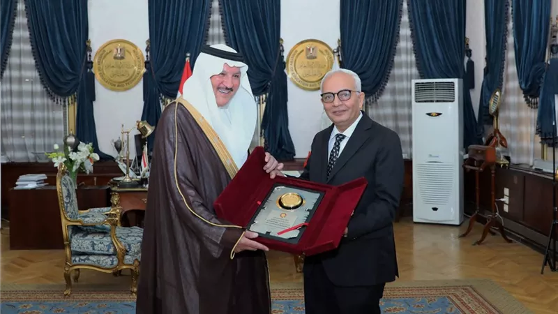 وزير التعليم يستقبل السفير السعودي بالقاهرة لمناقشة أوجه التعاون