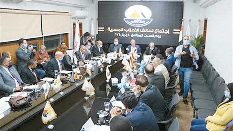 قيادات الاحزاب يشيدون بالحوار الوطني ويرفضون بيان الحركة المدنية