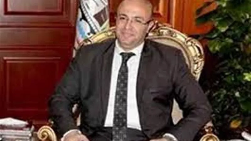 محافظ بني سويف يتابع أعمال رصف شوارع سمسطا