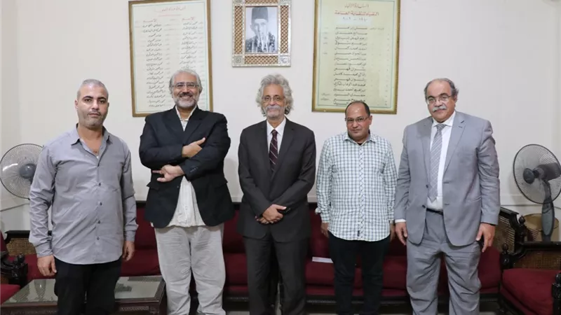 الأطباء تتعاقد مع عماد العادلى لإدارة الأنشطة الثقافية والأدبية