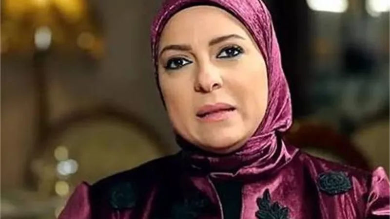 اعلامية شهيرة تستغيث بالدعاء لزوجها بسبب مرض السرطان