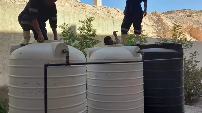مياه البحر الأحمر تعلن بدء حملة تطهير خزانات المدارس