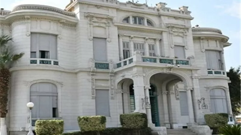 بدء الدراسة بكلية إعلام عين شمس في العام الجامعى الجديد