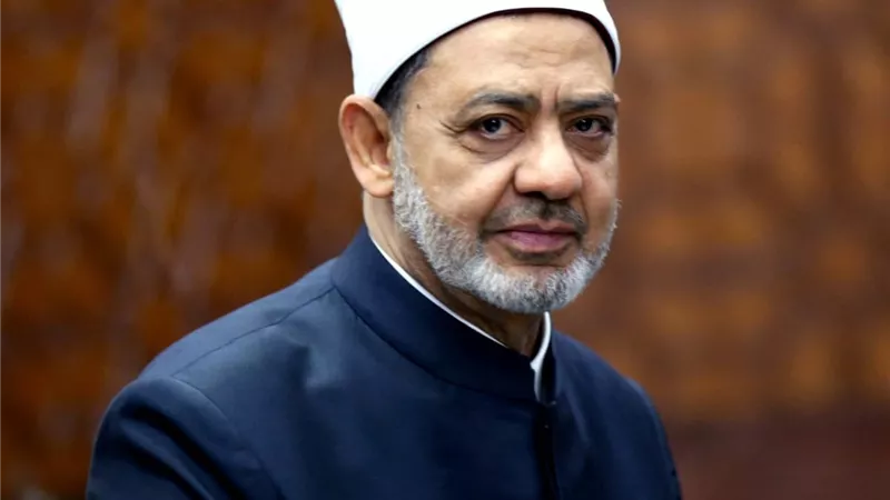 بيت الزكاة والصدقات يعلن فتح التقديم للحصول على المساعدات في المحافظات