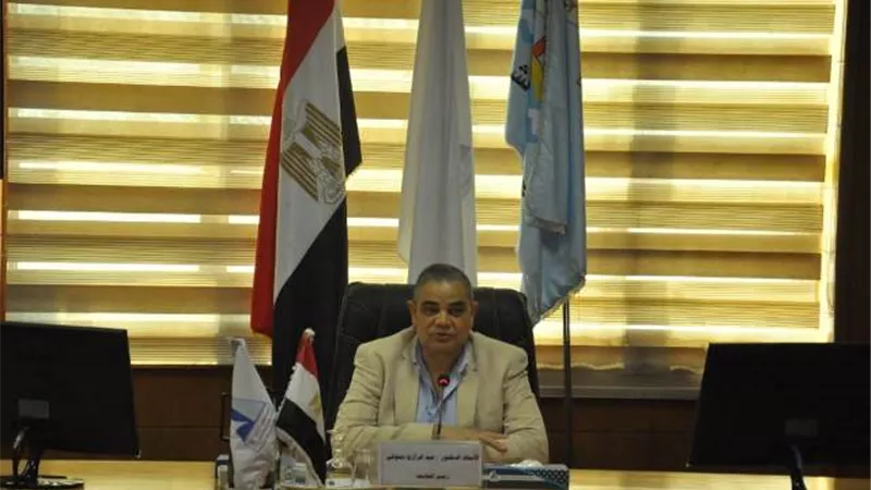 عبدالرازق يؤكد متابعة تطبيق الإجراءات لترشيد الإنفاق واستهلاك الكهرباء