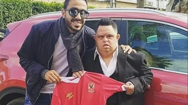 شاهد.. صديق كهربا يعلن تمديد عقده مع الأهلى حتى 2025