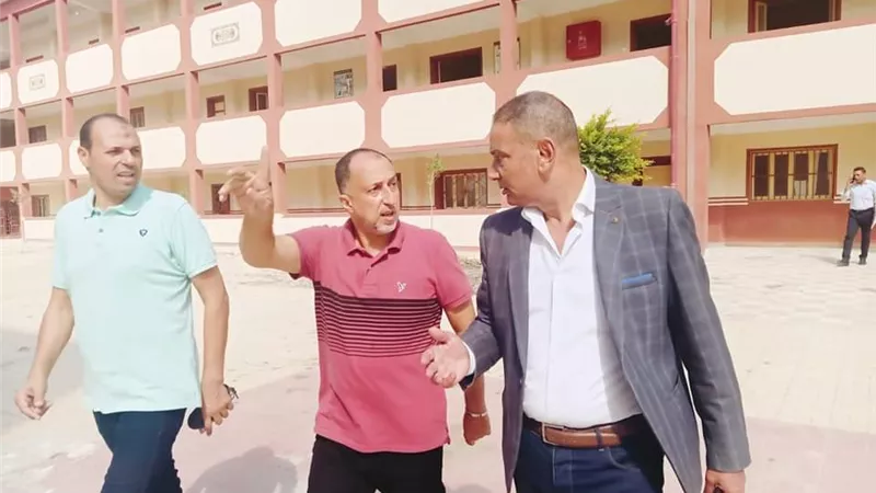 التحقيق مع مديري مدرستين للتقاعس في الإستعداد العام الدراسي
