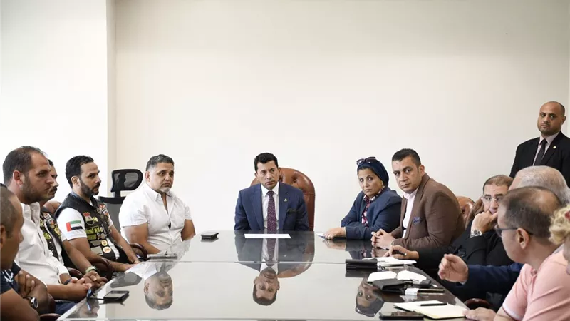 صبحى يبحث استعدادات تنظيم مهرجان البحر الأحمر للفعاليات الرياضية
