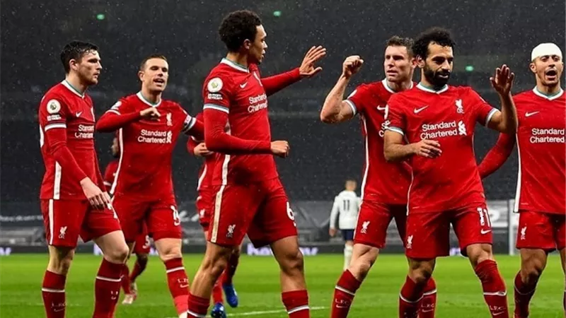 محمد صلاح يتقدم بالهدف الأول لليفربول فى شباك أياكس.. فيديو