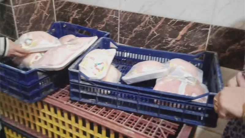 ضبط 876 كجم لحوم دواجن غير صالحة للاستهلاك الآدمي بالحامول