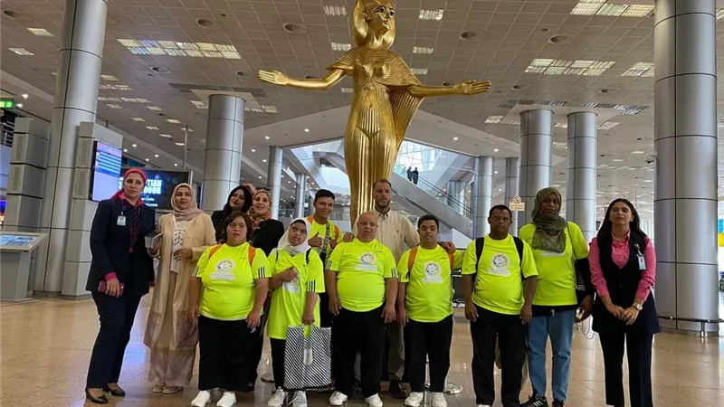مطار القاهرة يستقبل الضيوف المشاركة فى ملتقي أولادنا لفنون ذوي القدرات