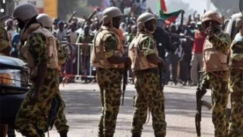 مقتل 8 عسكريين بكمين مسلح فى بوركينا فاسو