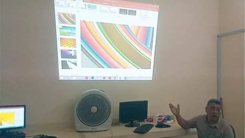 إستمرار فعاليات الدورة التدريبية (IT Professional) لتأهيل شباب بالقصير