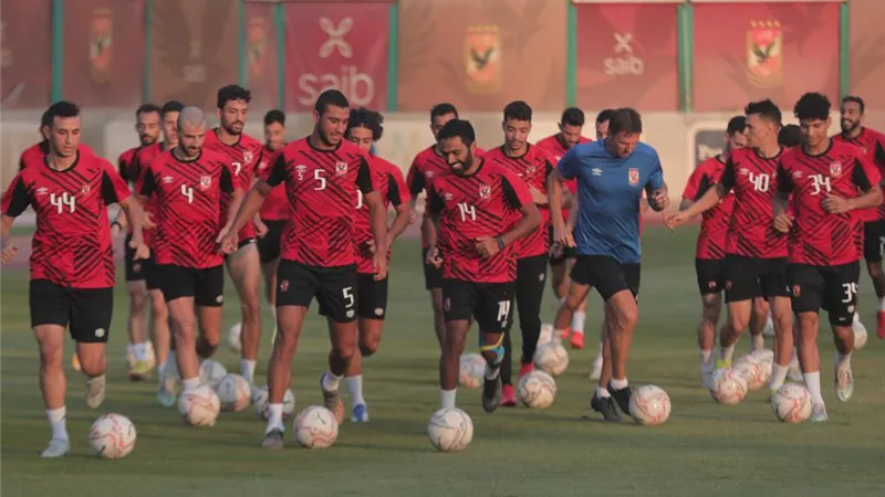 الأهلي يواجه بتروجت في أولى تجاربه الودية