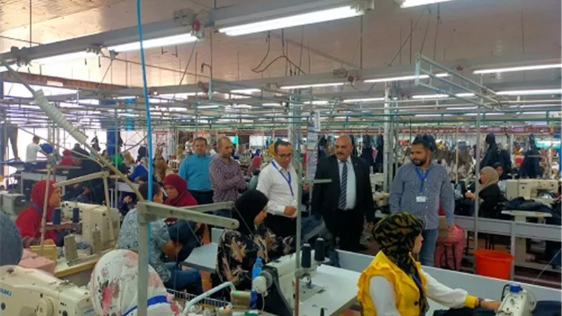 القوى العاملة: زيارة ميدانية للتوعية بالحقوق والواجبات في بني سويف