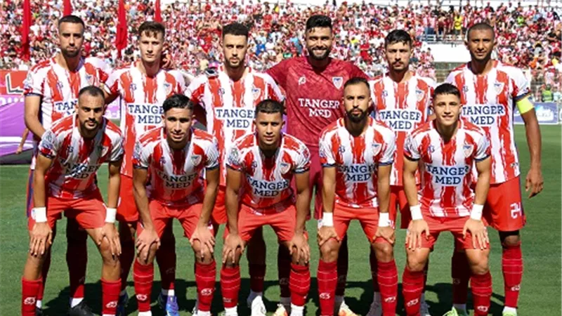 المغرب التطواني يواجه الرجاء دون لاعبيه الجدد