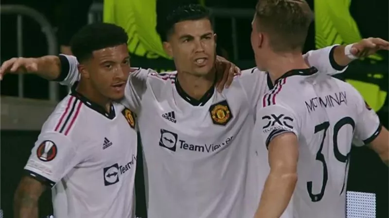 مانشستر يونايتد يهزم شيريف بثنائية فى الدورى الأوروبى.. فيديو