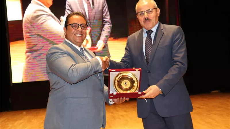 مدير معهد إعداد القادة: ملتقى الطلاب المتميزين يضم ٣٥ جامعة مصرية