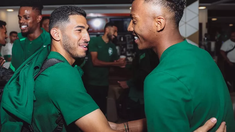 بعثة المنتخب السعودي تصل اسبانيا لبدء معسكر استعدادا لكأس العالم