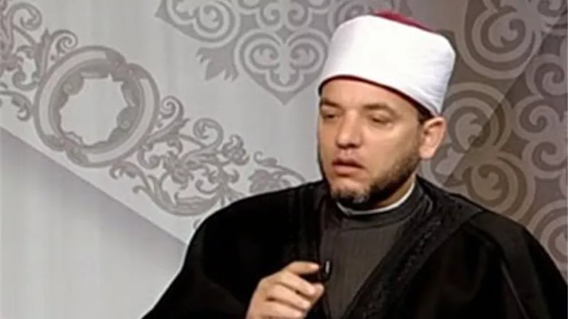 أقوال الأئمة حول حرمة المسلم..هل تختلف فى حياته عن مماته؟