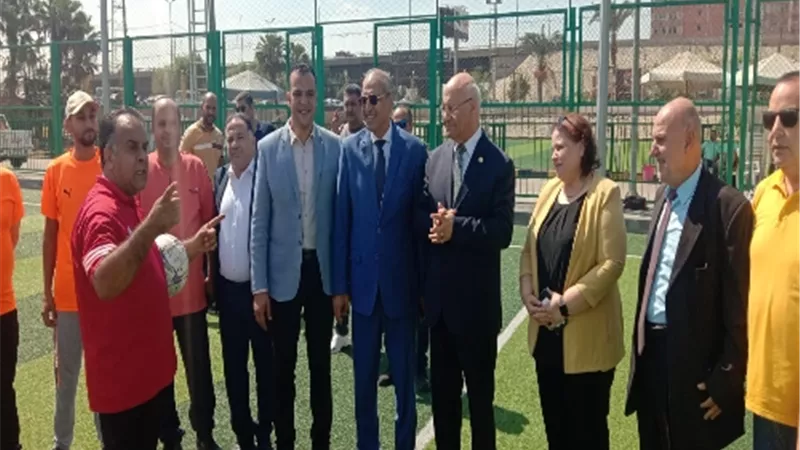سوسه يفتتح الدورة الرياضية للعاملين بجامعة بنها