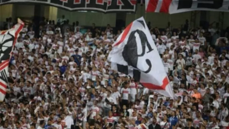 الجالية المصرية بالكاميرون تؤازر الزمالك أمام إيليكت التشادى.. شاهد