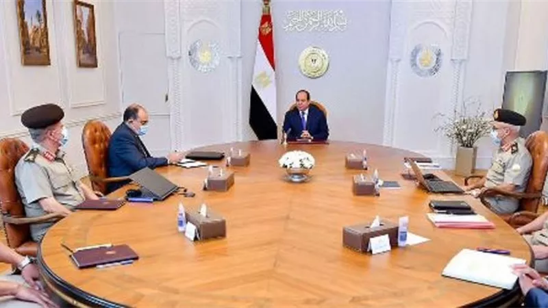الرئيس السيسي يتابع تطوير منظومة الرى فى واحة سيوة وكابلات الجهد العالي للكهرباء العابرة لقناة السويس