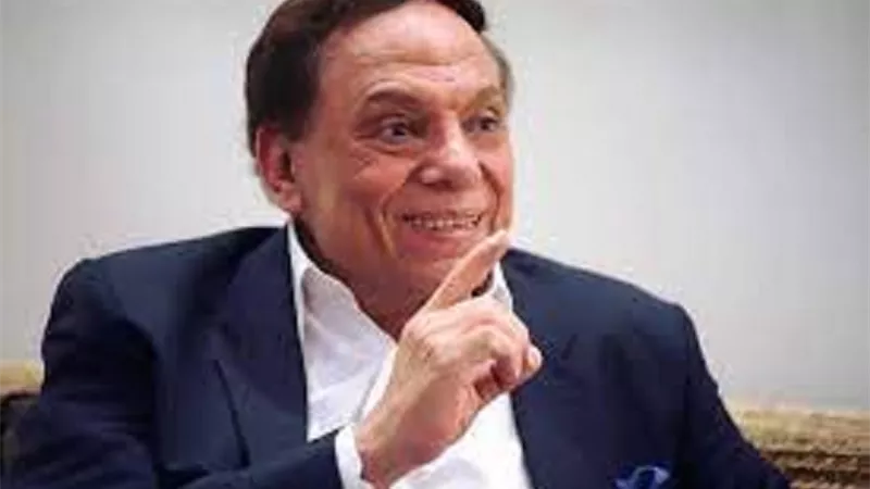 شاعر مصرى عن عادل امام: 