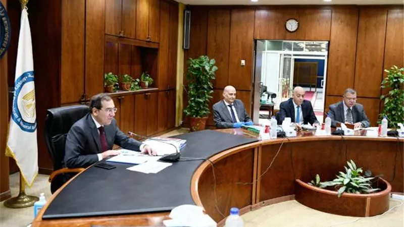 الملا: ربط منظومة التكرير فى شبكة موحدة عبر الهيئة المصرية للبترول