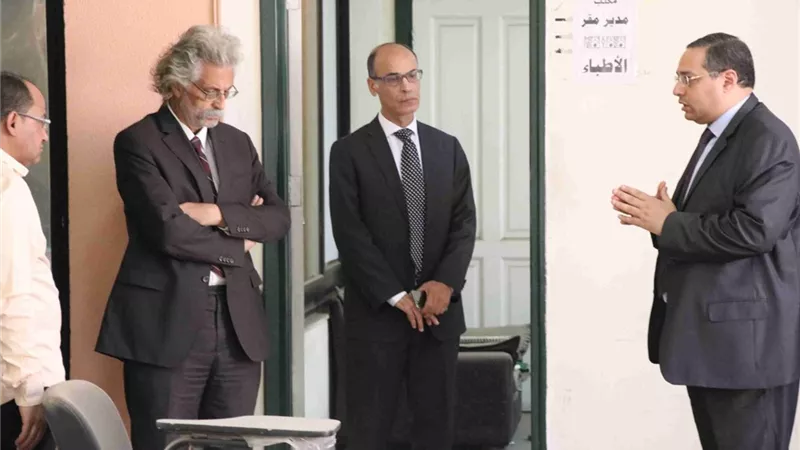 خيرى يستقبل الألفي لاستكمال إنشاء مكتب تصديقات بمقر المهن الطبية