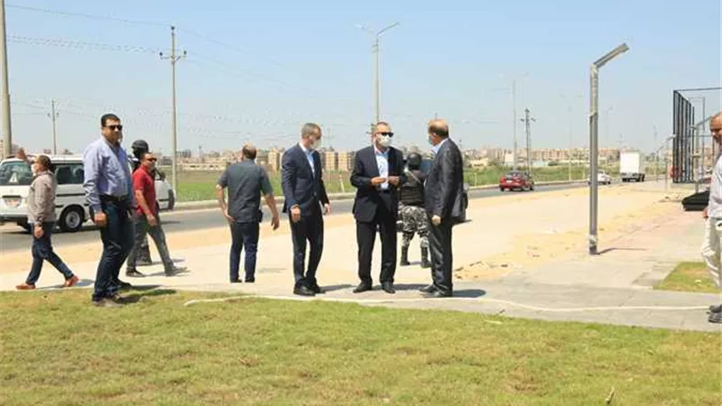 محافظ كفر الشيخ يتفقد رافد الطريق الدولي ويوجه بالاهتمام بالنظافة