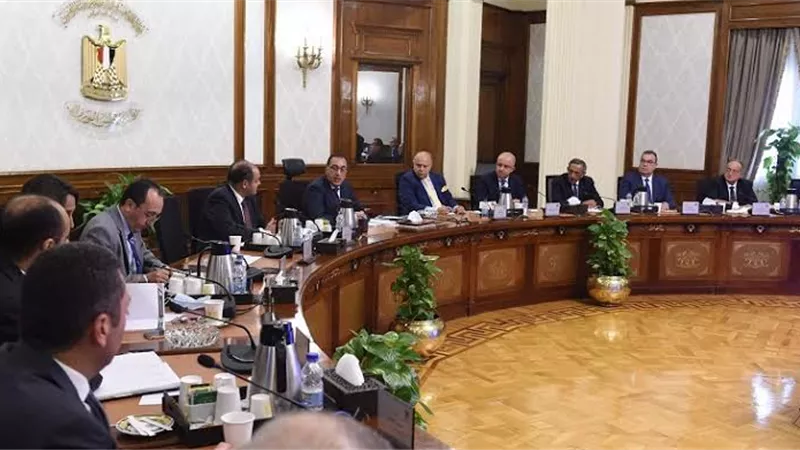 توطين الصناعة.. اقتصادي يقترح مناقشة هذه الملفات في المؤتمر الاقتصاد