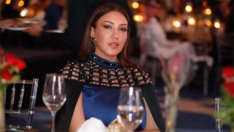 أسما لمنور تحتفل بميلاد ابنها آدم