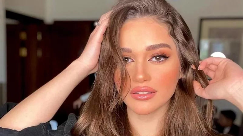 نور إيهاب تعلن ارتباطها بشاب من الوسط الفني