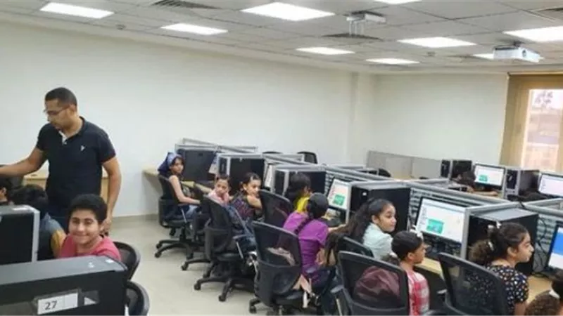 جامعة القناة تدرب الأطفال على الذكاء الاصطناعي