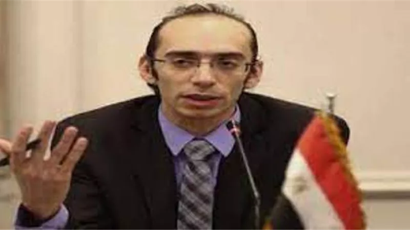 عضو لجنة العفو الرئاسى نافيا وجود 60 الف معتقل بمصر: لو حد عنده الاسماء يرسلهالنا