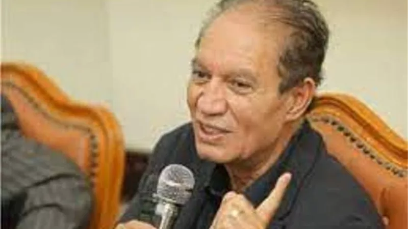 الكومى يكشف تفاصيل أزمة فراس شواط مع الصفاقسى