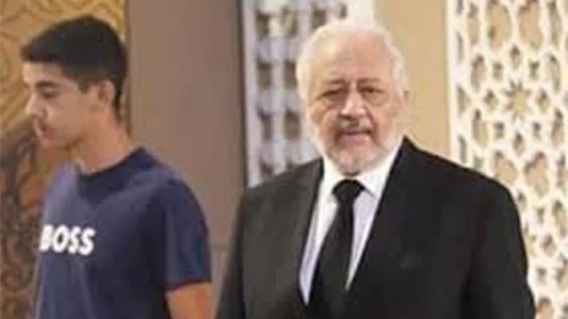 32 صورة من عزاء زوجة الفنان خالد زكى