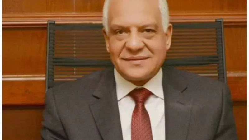 محافظ الجيزة: متابعه دورية لأداء نواب رؤساء الأحياء والمراكز