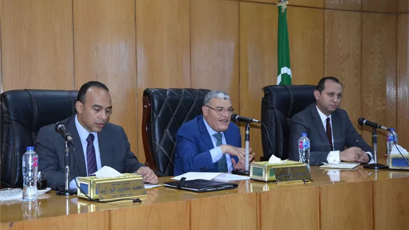 محافظ المنيا يوافق على تقنين طلبات وضع اليد على اراضى الدولة