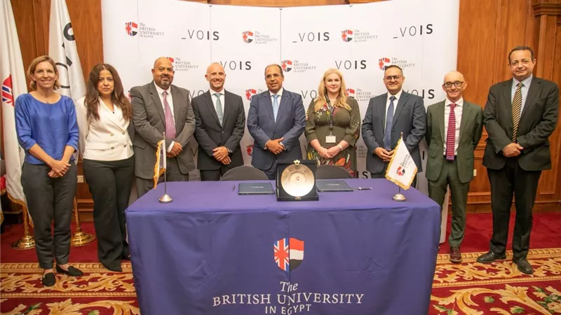 الجامعة البريطانية .. بروتوكول تعاون مع فودافون لتدريب الخريجين