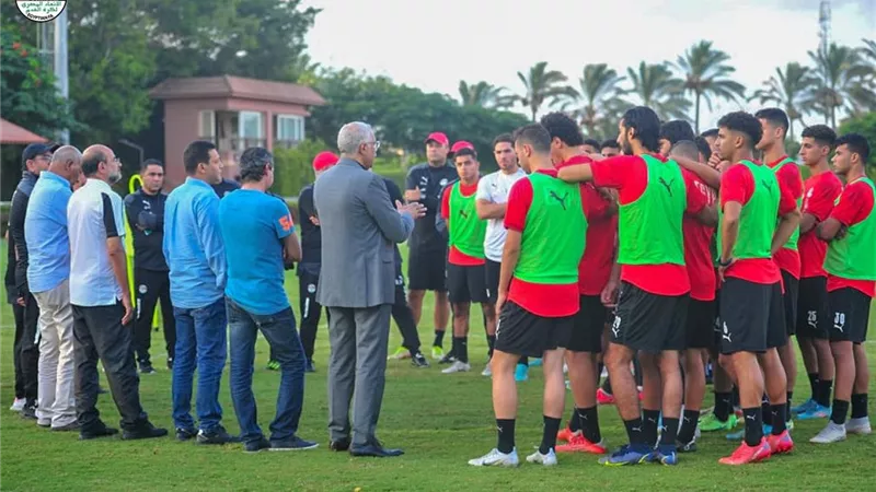 مجلس الجبلاية يزور معسكر المنتخب فى برج العرب
